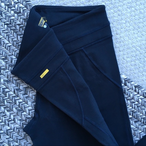 Lole - High-Rise Flare Yoga Pants w/ Control Top - Picture 3 of 6